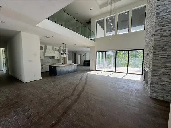 2 Deer Ridge Estates BLVD, Houston, TX 77339