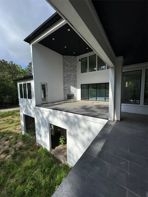 2 Deer Ridge Estates BLVD, Houston, TX 77339