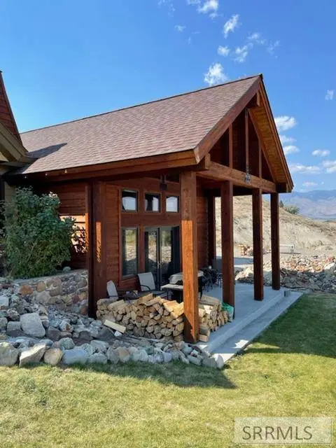 28 Lost Valley Road, Salmon, ID 83467