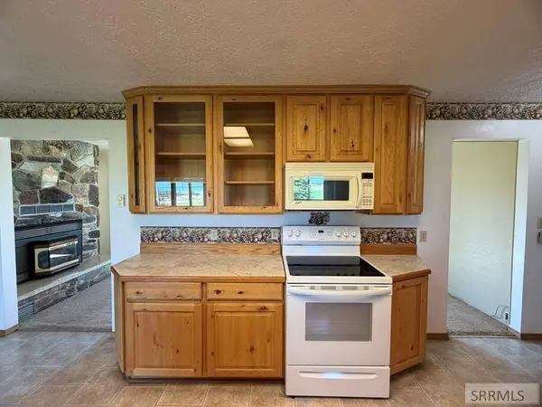 32 Haynes Creek Road, Salmon, ID 83467