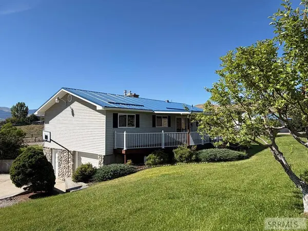32 Haynes Creek Road, Salmon, ID 83467