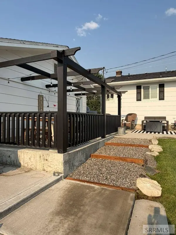 403 9th Street, Salmon, ID 83467