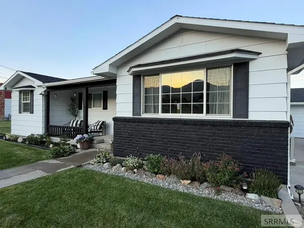 403 9th Street, Salmon, ID 83467