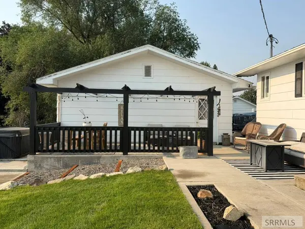 403 9th Street, Salmon, ID 83467