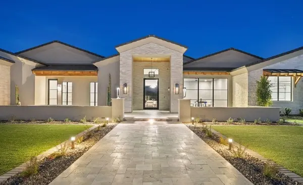 Scottsdale, Arizona | Luxury Living with Desert Style,Wesley Parker