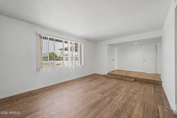5513 W TIERRA BUENA Lane, Glendale, AZ 85306