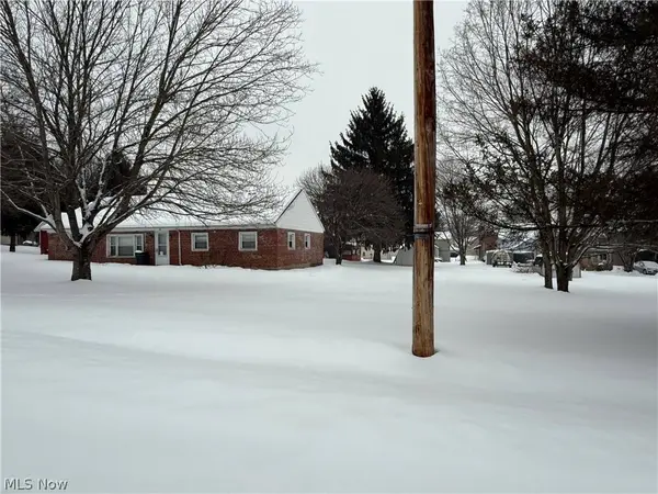 35 Center ST, Leetonia, OH 44431