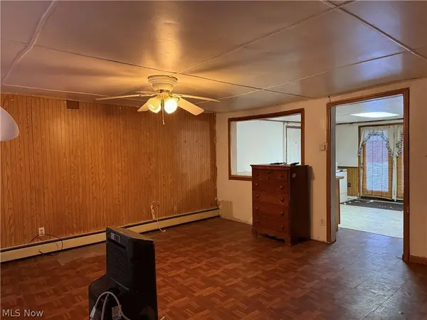 35 Center ST, Leetonia, OH 44431