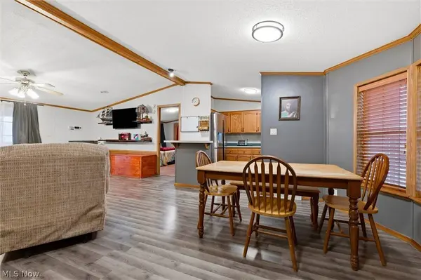 6502 N Park AVE, Bristolville, OH 44402