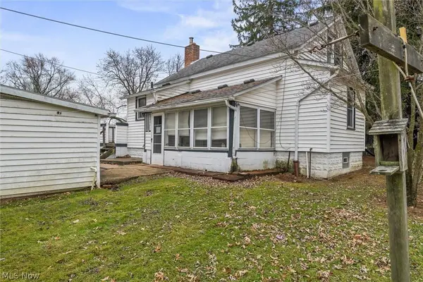 9687 South AVE, Poland, OH 44514