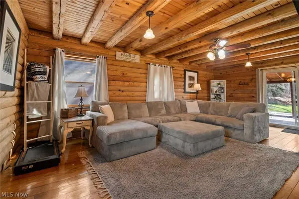 4911 Miller RD, Lowellville, OH 44436