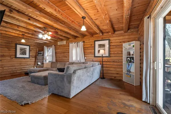 4911 Miller RD, Lowellville, OH 44436