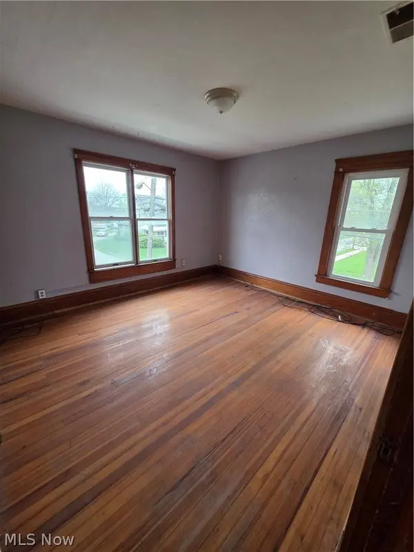 15 Beaver AVE, Niles, OH 44446