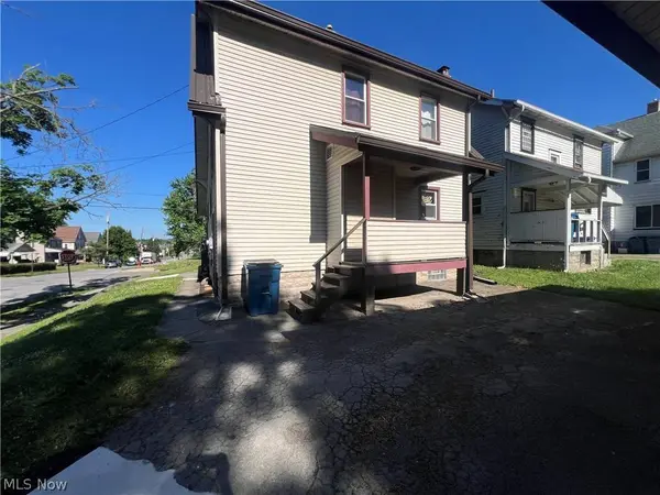 403 N Saint Clair ST, Girard, OH 44420