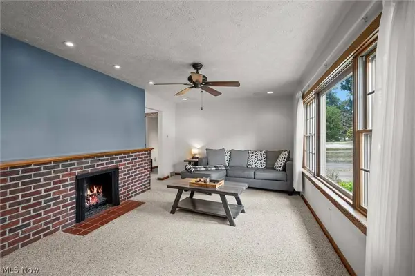 135 N Middle ST, Columbiana, OH 44408