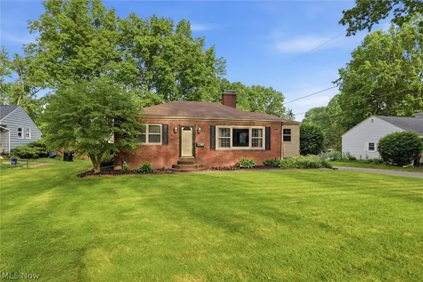 135 N Middle ST, Columbiana, OH 44408