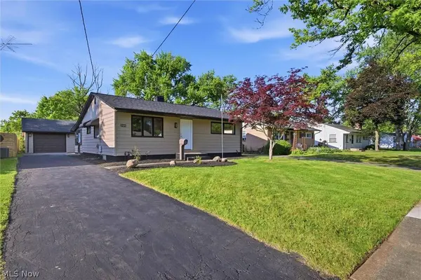 2105 Stewart DR NW, Warren, OH 44485