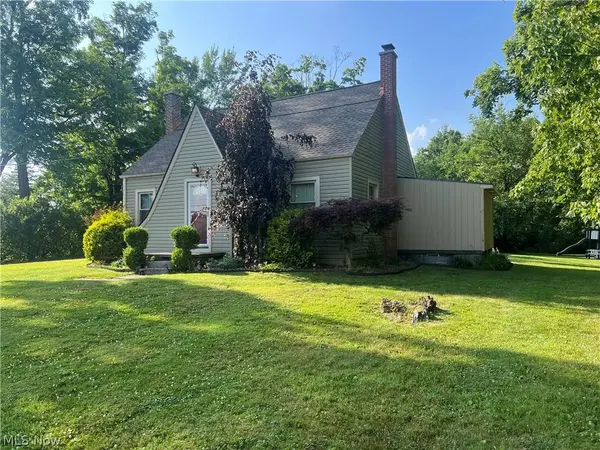 3884 Dobbins RD, Poland, OH 44514