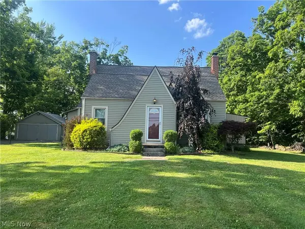 3884 Dobbins RD, Poland, OH 44514