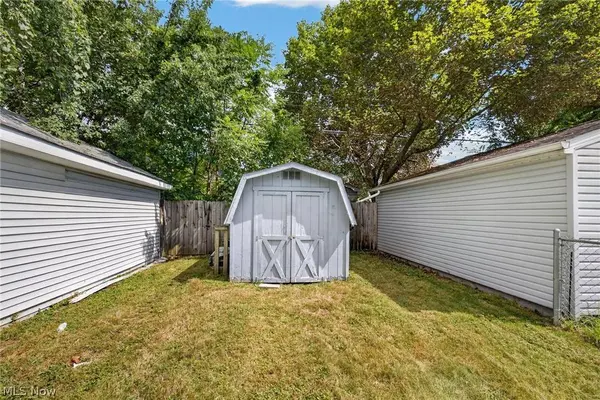 449 Kenilworth AVE SE, Warren, OH 44483