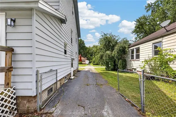 449 Kenilworth AVE SE, Warren, OH 44483