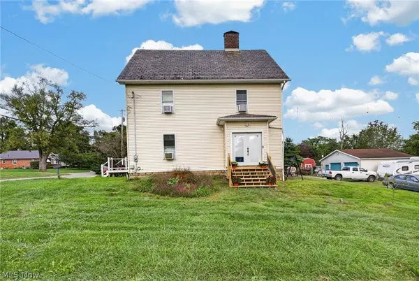 622 Columbia ST, Leetonia, OH 44431