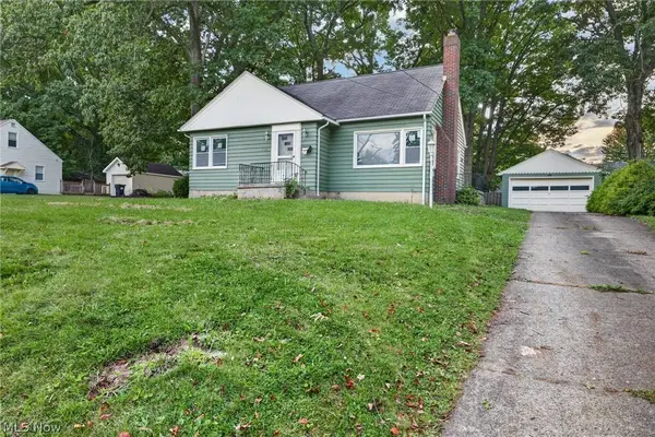 132 S Main ST, Austintown, OH 44515