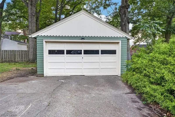 132 S Main ST, Austintown, OH 44515