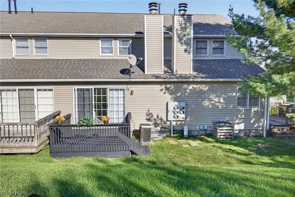 3652 Mercedes PL, Canfield, OH 44406