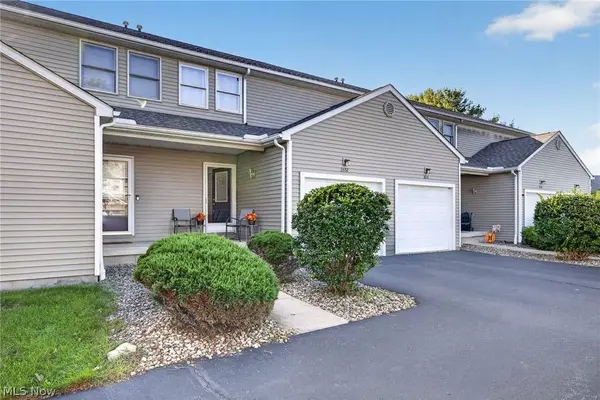 3652 Mercedes PL, Canfield, OH 44406
