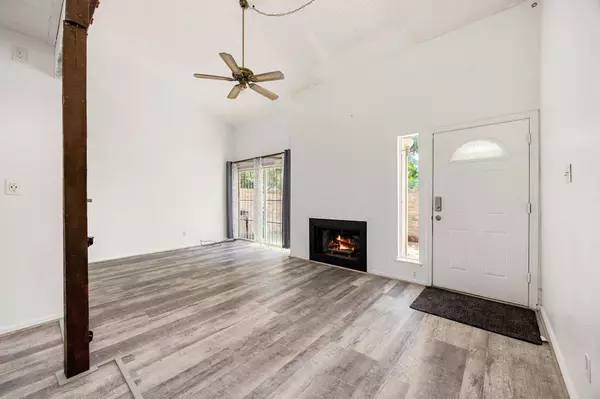 7092 Greenway Chase ST, Houston, TX 77072