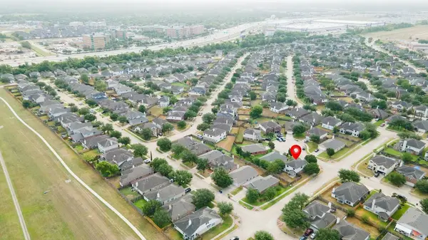 10003 Lynette Falls DR, Houston, TX 77095