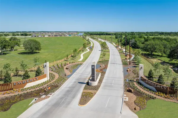1102 Rustic Willow DR, Beasley, TX 77417