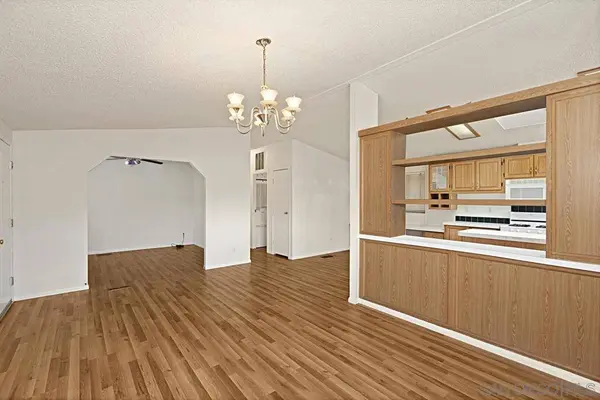 8545 Mission Gorge Rd #348, Santee, CA 92071