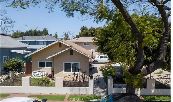 1003 W Myrtle ST, Santa Ana, CA 92703