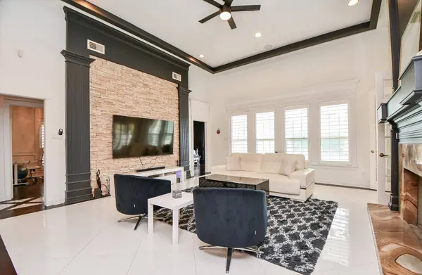 263 Wood Loop ST, Houston, TX 77015