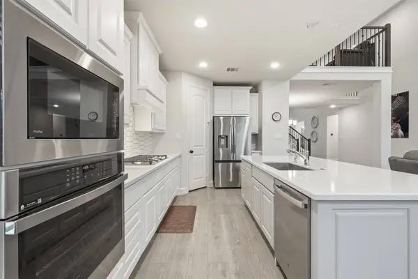 9930 Magnolia Estates LN, Manvel, TX 77578