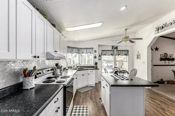 2400 E BASELINE Avenue #79, Apache Junction, AZ 85119