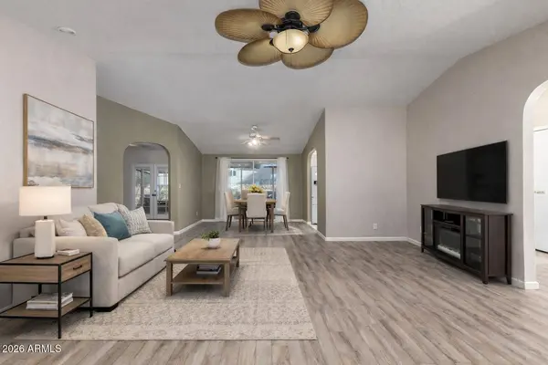 2400 E BASELINE Avenue #44, Apache Junction, AZ 85119