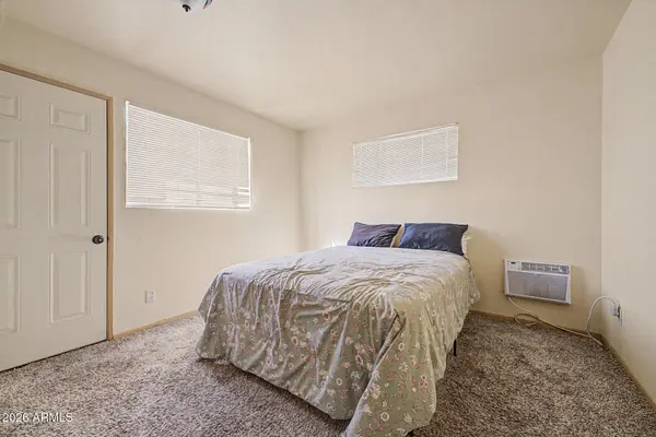 924 E GRANADA Avenue, Apache Junction, AZ 85119