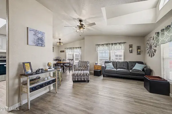 2400 E BASELINE Avenue #178, Apache Junction, AZ 85119