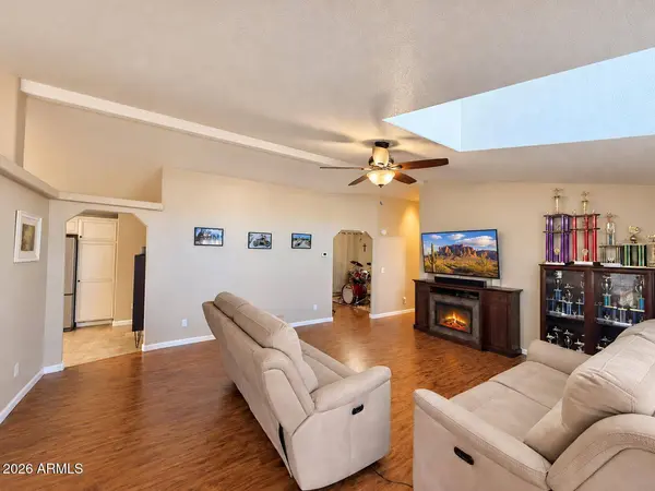 2400 E BASELINE Avenue #293, Apache Junction, AZ 85119