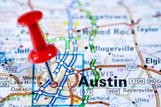 Navigating the Spring Selling Season in Austin and Lakeway, Texas: Strategic Pricing for Success,Laura McMillan