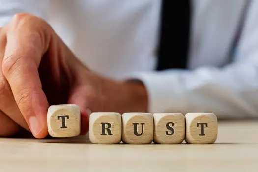 Good Friday and the Real Estate Agent's Dedication,Laura McMillan
