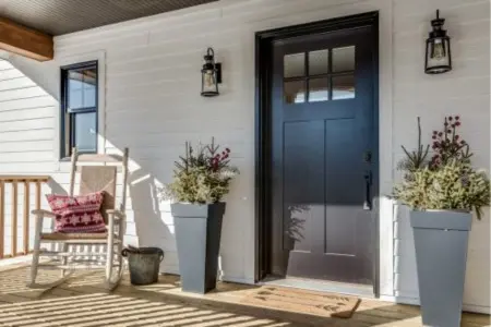 10 DIY Home Staging Tips to Impress Buyers and Sell Your Home Faster,Laura McMillan