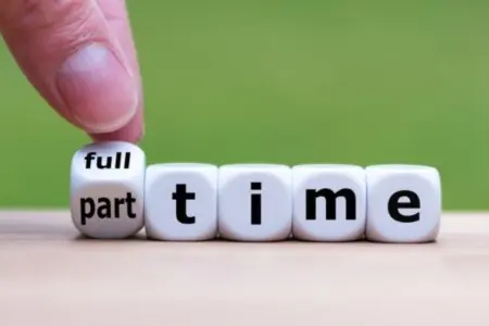 Are You a Part-time or Full-time Agent?,Laura McMillan
