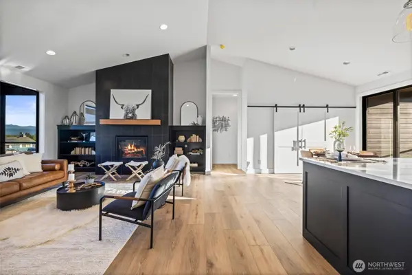 25716 99th AVE E, Graham, WA 98338