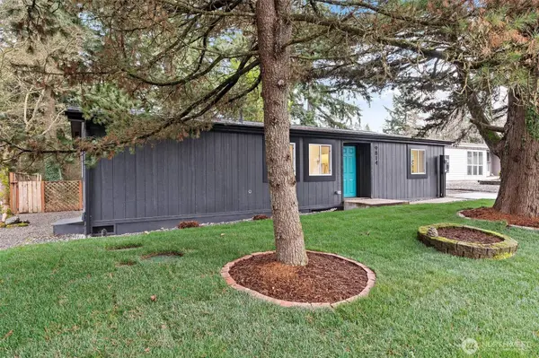 9814 191st ST E, Puyallup, WA 98375