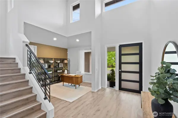 14512 Overlook DR E, Bonney Lake, WA 98391