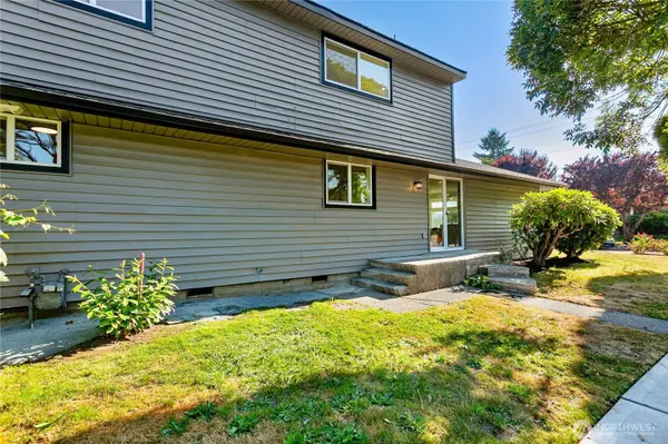 1319 Wood AVE, Sumner, WA 98390